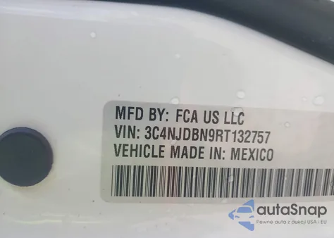 2024 Jeep Compass Latitude 4X4 из США, поврежденный, VIN 3C4NJDBN9RT132757